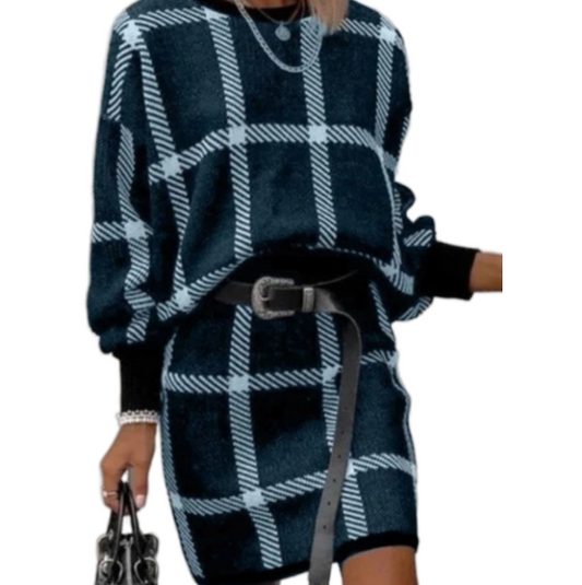 Round necked plaid pullover long sleeved woolen short skirt set of two pieces